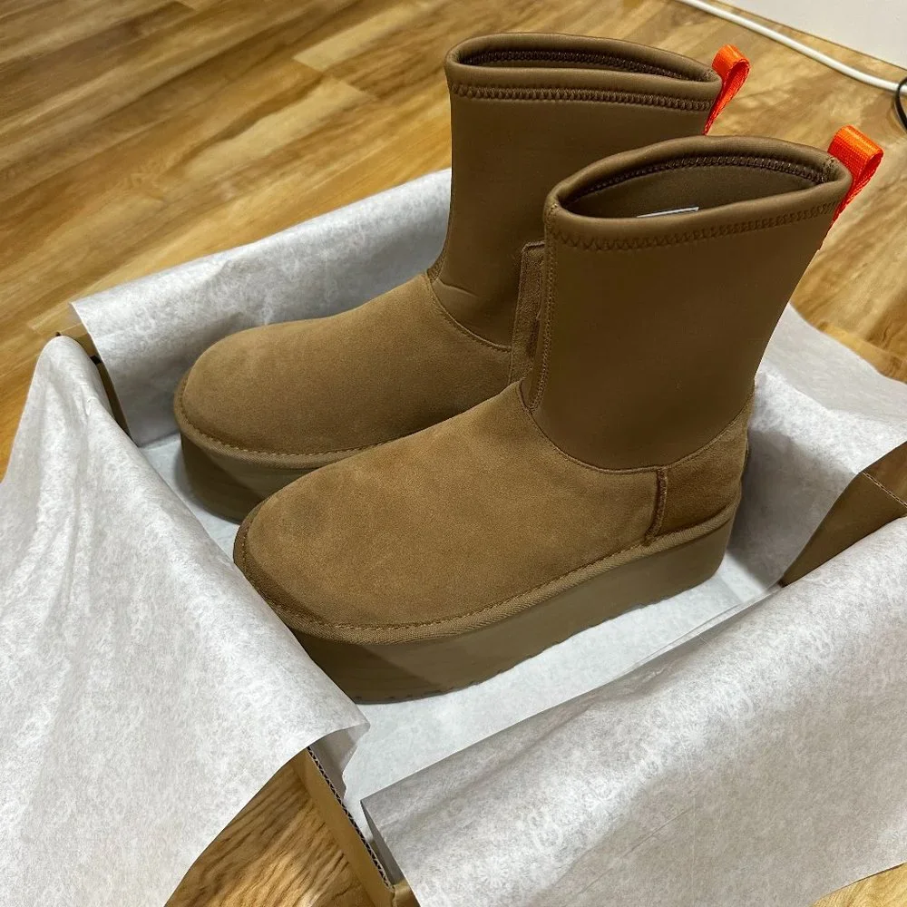 UGG W Classic Dipper - Picture 1 of 8